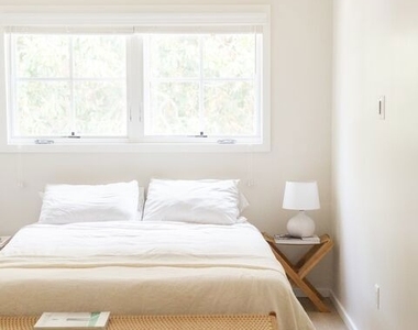 1409 N Hudson Avenue - Photo Thumbnail 11