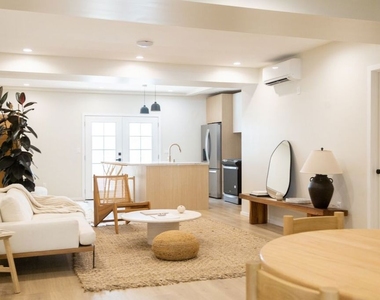 1409 N Hudson Avenue - Photo Thumbnail 3