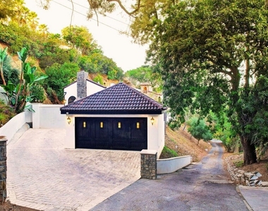 2570 Nichols Canyon Road - Photo Thumbnail 42