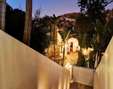 2570 Nichols Canyon Road - Photo Thumbnail 37