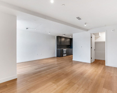 3688 Overland Avenue - Photo Thumbnail 5