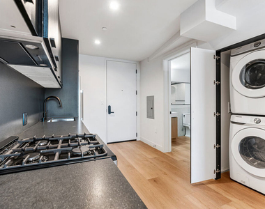 3688 Overland Avenue - Photo Thumbnail 2