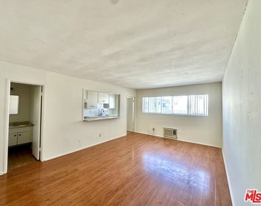 5853 Gregory Avenue - Photo Thumbnail 1