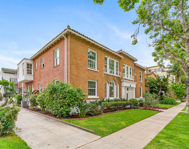 144 N Swall Drive - Photo Thumbnail 6