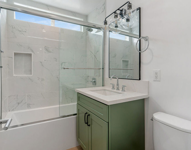 144 N Swall Drive - Photo Thumbnail 5