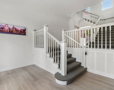144 N Swall Drive - Photo Thumbnail 8