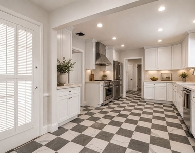 713 Walden Drive - Photo Thumbnail 5