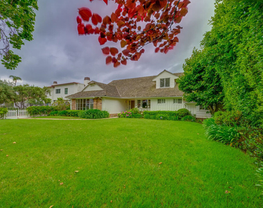 713 Walden Drive - Photo Thumbnail 10
