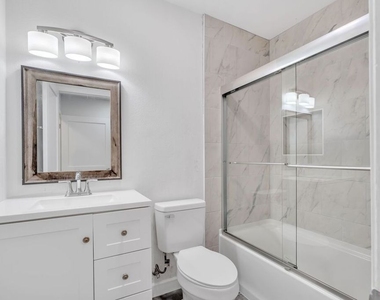 409 Burchett Street - Photo Thumbnail 15