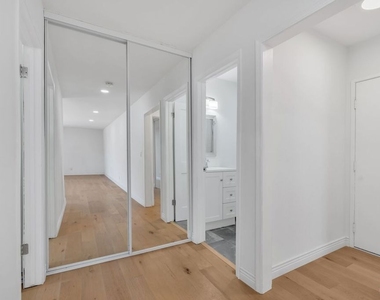 409 Burchett Street - Photo Thumbnail 11