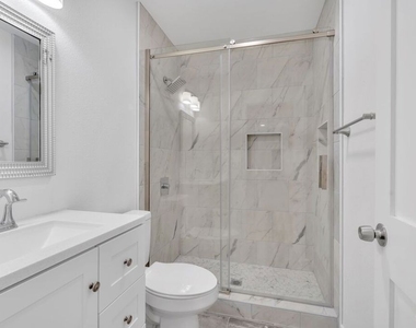 409 Burchett Street - Photo Thumbnail 17