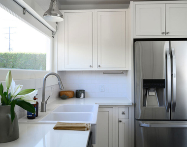 2238 W 28th Street - Photo Thumbnail 9