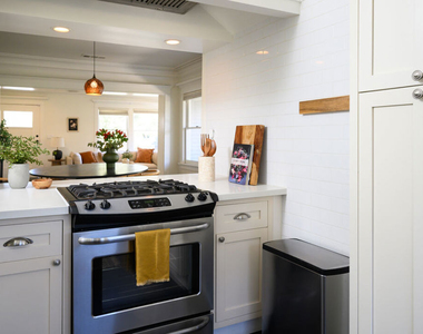 2238 W 28th Street - Photo Thumbnail 10