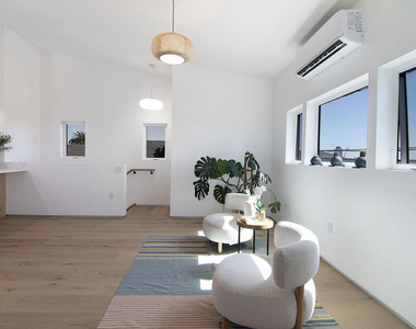 4438 W 60th Street - Photo Thumbnail 12