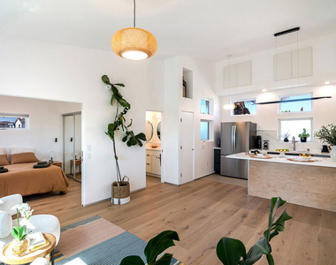 4438 W 60th Street - Photo Thumbnail 10