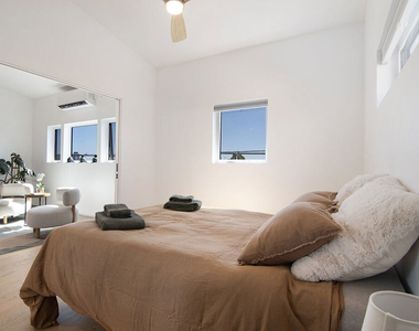 4438 W 60th Street - Photo Thumbnail 19