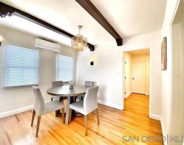 1020 Law St - Photo Thumbnail 2