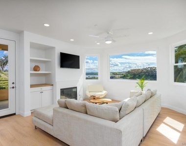 4025 Canario St - Photo Thumbnail 5