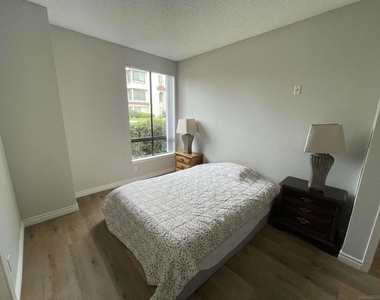 5875 Friars - Photo Thumbnail 14