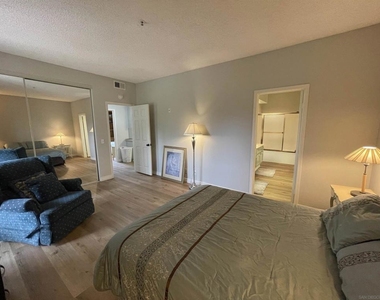 5875 Friars - Photo Thumbnail 9
