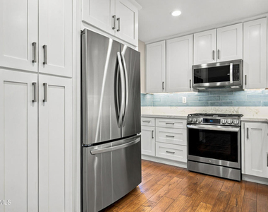 5436 Cedarhaven Drive - Photo Thumbnail 14