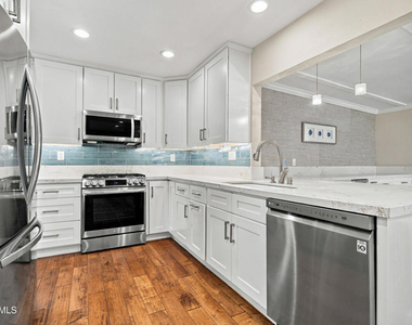 5436 Cedarhaven Drive - Photo Thumbnail 12
