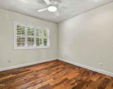 5436 Cedarhaven Drive - Photo Thumbnail 27