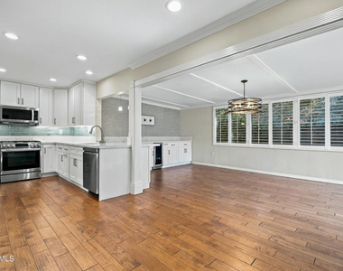 5436 Cedarhaven Drive - Photo Thumbnail 11
