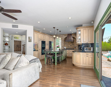 2554 Kirsten Lee Drive - Photo Thumbnail 13
