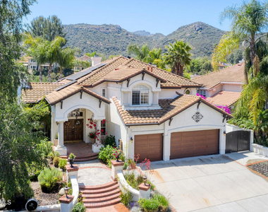 2554 Kirsten Lee Drive - Photo Thumbnail 3