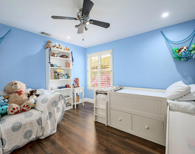2554 Kirsten Lee Drive - Photo Thumbnail 23