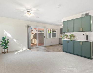 6175 Montecito Drive - Photo Thumbnail 5