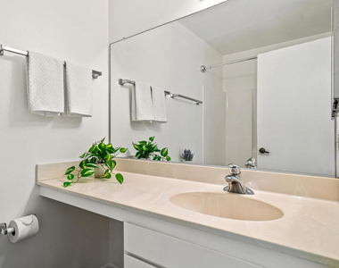 6175 Montecito Drive - Photo Thumbnail 28