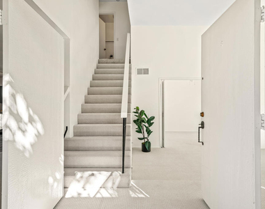6175 Montecito Drive - Photo Thumbnail 19