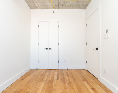 824 E New York Ave 11203 - Photo Thumbnail 2