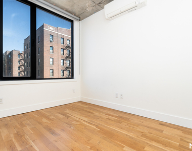 824 E New York Ave 11203 - Photo Thumbnail 8