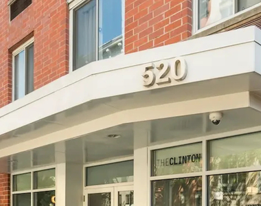 520 W 48th St - Photo Thumbnail 5
