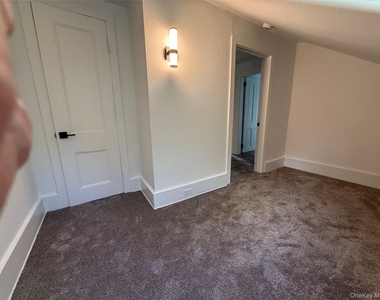 7 Suffolk Lane - Photo Thumbnail 29