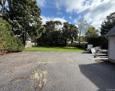 7 Suffolk Lane - Photo Thumbnail 31