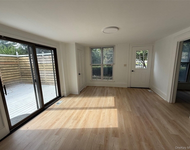 7 Suffolk Lane - Photo Thumbnail 7