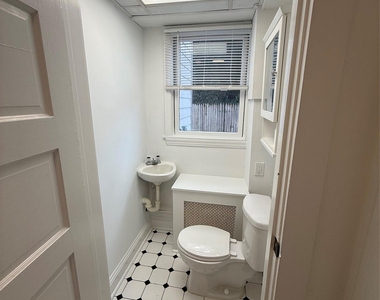 7 Suffolk Lane - Photo Thumbnail 12