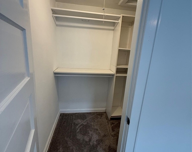7 Suffolk Lane - Photo Thumbnail 20