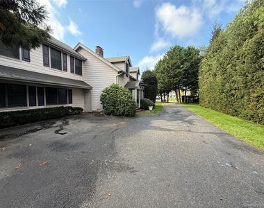 7 Suffolk Lane - Photo Thumbnail 30