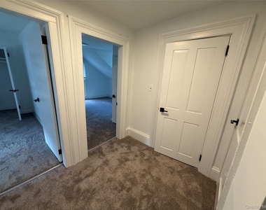 7 Suffolk Lane - Photo Thumbnail 26