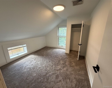 7 Suffolk Lane - Photo Thumbnail 27