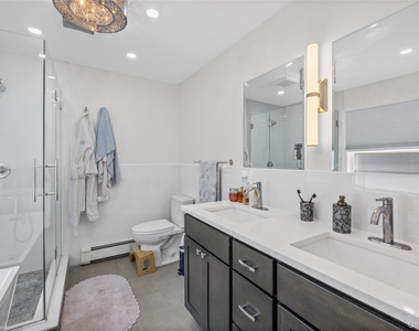 68 Crescent Lane - Photo Thumbnail 29