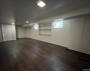 84 Rockaway Parkway - Photo Thumbnail 11