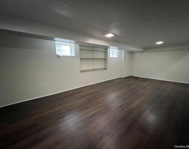 84 Rockaway Parkway - Photo Thumbnail 12