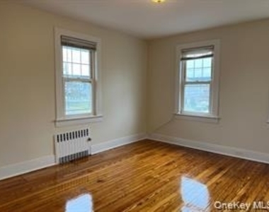 84 Rockaway Parkway - Photo Thumbnail 13