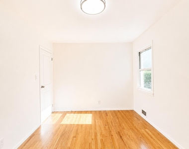 5708 260th Street - Photo Thumbnail 9